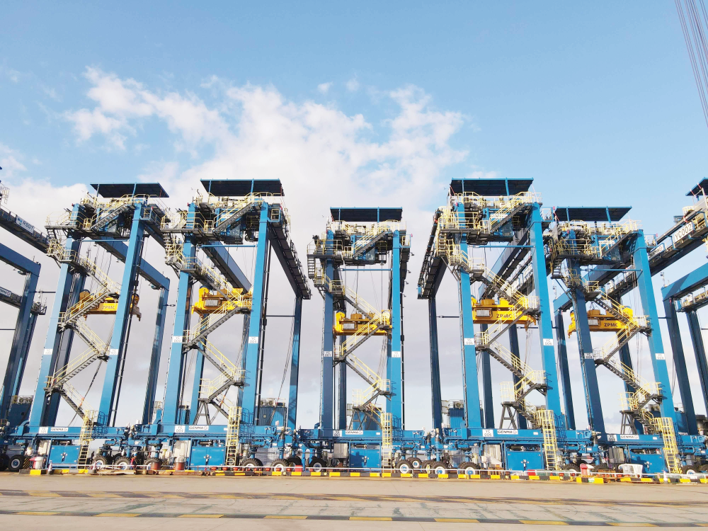 10臺GENMA混動RTG順利發(fā)運 助力RSGT孟加拉碼頭現代化升級(圖1)